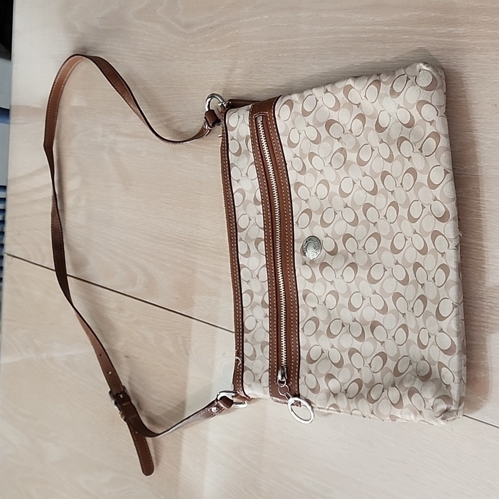 Crossbody coach bag